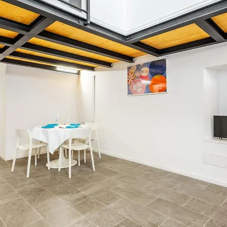 Apartment Comfy And On The Navigli River By Eayslife Milan